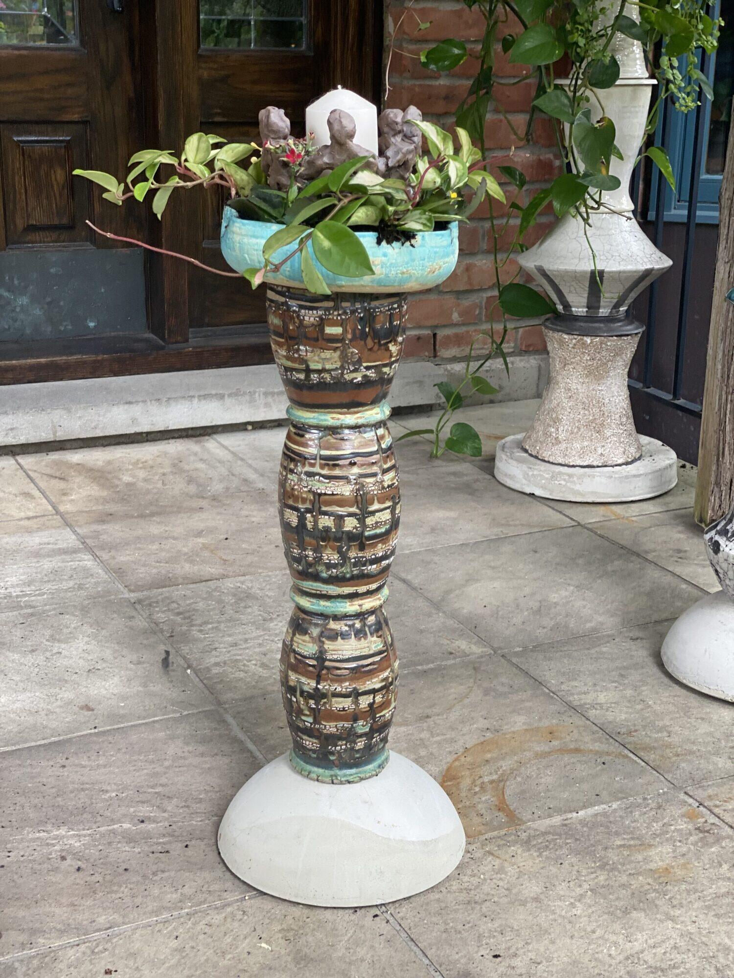 Ringed – handbuilt ceramic artwork by Catharina Goldnau, Toronto ceramic artist